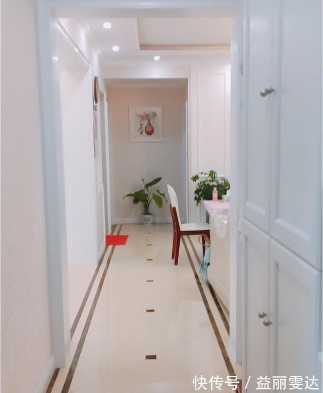 打扫|她家入住两年的房子,装修不豪华,每天都要收拾干净,羡慕极了