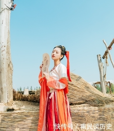 那些很普通的话,用古诗词表达就意境超美,中国文化果然博大精深!