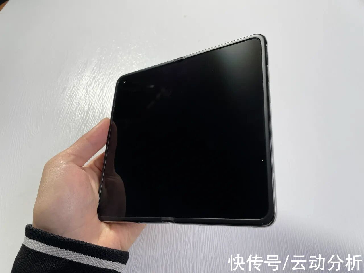 find|抢先上手OPPO Find N：想抢购的可以先看过来，可别花了冤枉钱