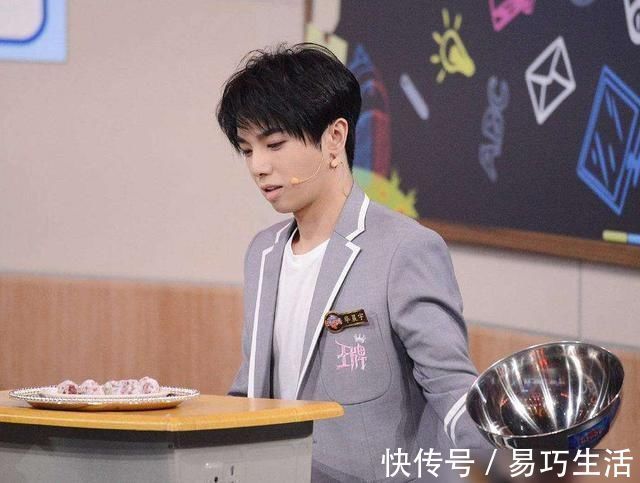 偶像包袱|在王牌當(dāng)中,很多人都說華晨宇不可被替代,事實(shí)真的是如此嗎