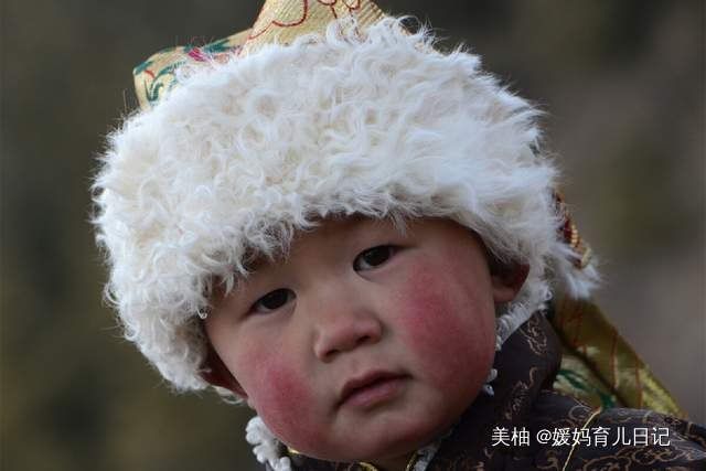 苹果|冬季不想让娃的脸变成“红苹果”，皮肤护理的这些重点，要知道