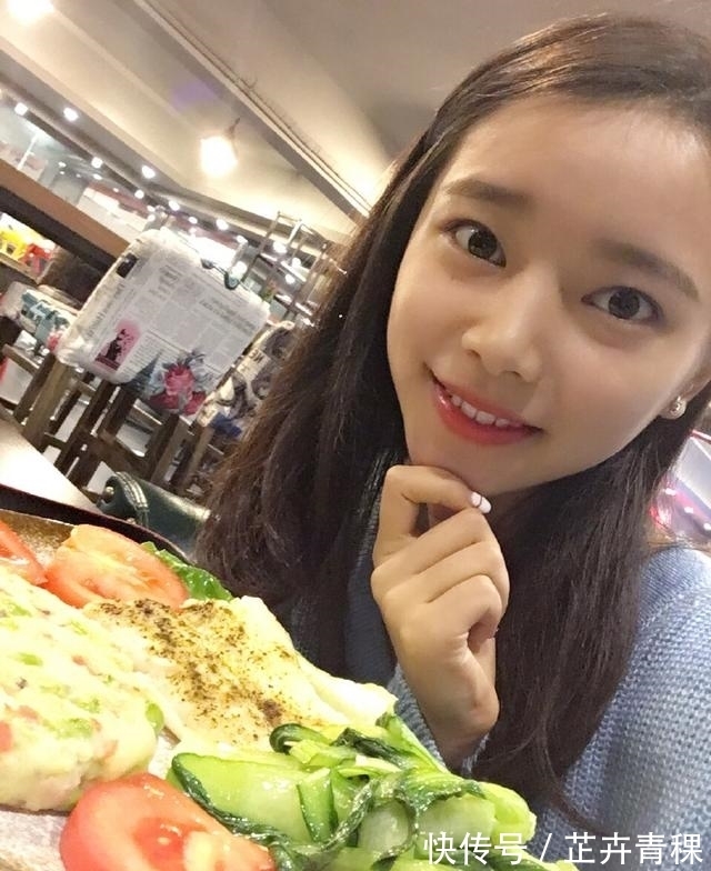 女大学生|成都女大学生每天吃10个鸡蛋!蜂腰翘臀!拿下比基尼冠军!