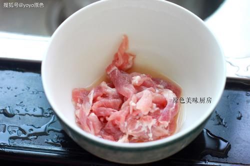 做法|口蘑像这样简单一做,口感鲜美又下饭,家庭餐桌不可少