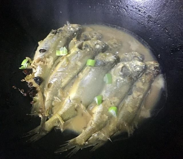 此鱼，肉嫩鲜美还滋补，老人和小孩适合吃