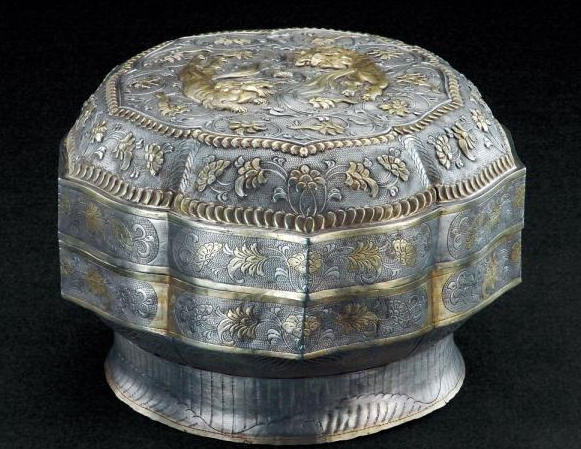 愚蠢|最“愚蠢”的一次盗墓,洗劫了地宫,却与国宝级文物失之交臂