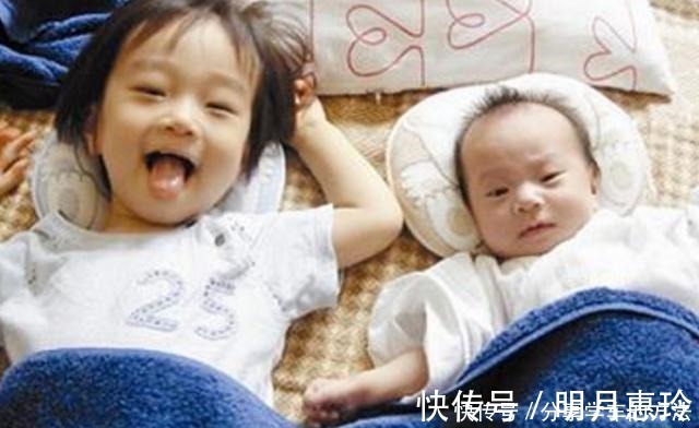 父母|20年后二胎家庭会面临的问题,简直太残酷,早了解早预防!