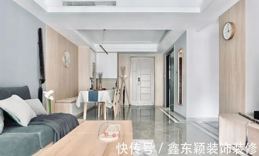 客餐厅|110平三居室，花11万精装房改造，卡座+餐边柜设计，温馨实用！