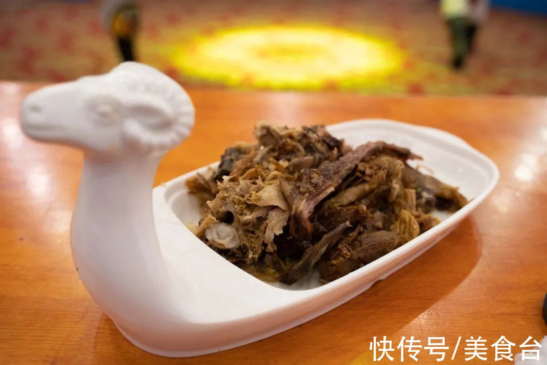 内蒙|吃肉爱好者的盛宴，一顿吃掉两千头羊