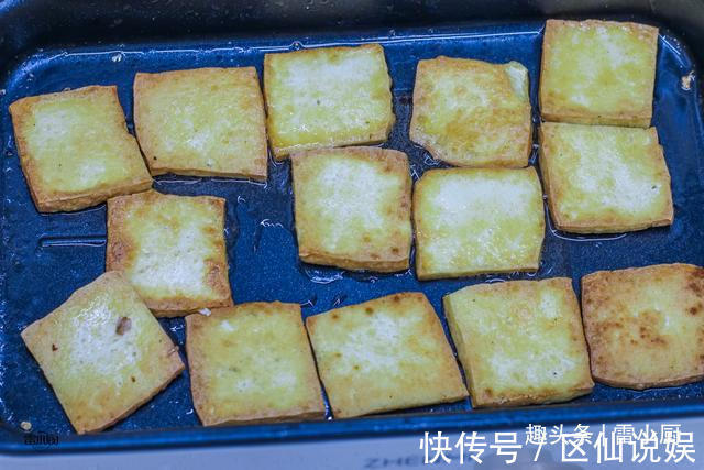 雷小厨|一线城市母女俩的晚餐,两个菜成本50块钱,不精致,也不浪费