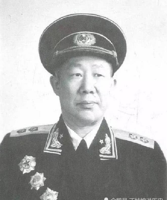 东北野战军|这个军的政委和两个副军长，后来都是中将，为何军长只是少将？