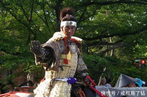 继承父亲留下的家业以自身死亡为代价帮助家族躲过危机 快资讯 继承父亲留下的家业以自身死亡为代价帮助家族躲过危机 快资讯