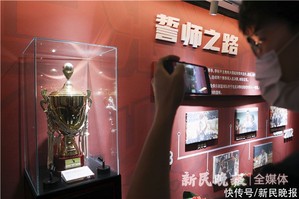 王哲林|铭记场面｜新赛季再出发！上海男篮踩点新主场展望新征程
