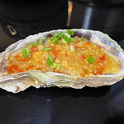 懒人最爱的蒜蓉满满的生蚝，因为它我都爱上做饭了