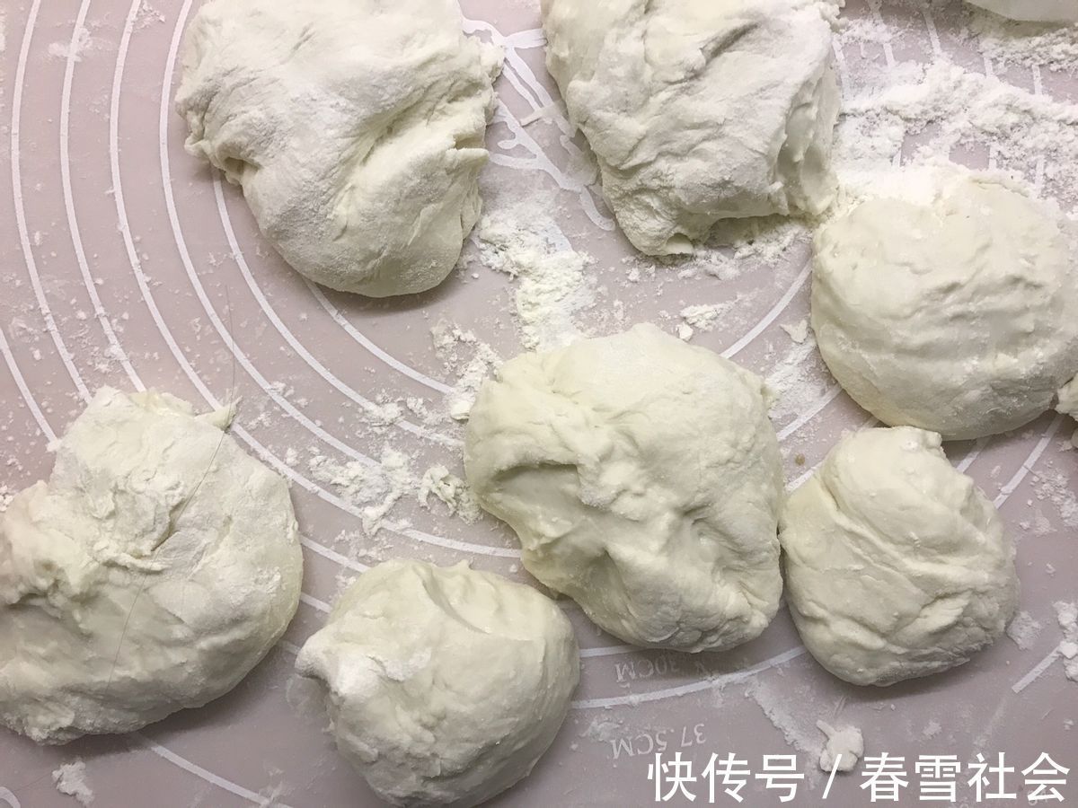 烫面葱油饼|在家制作好吃美味的葱油饼，香气四溢，健康又有营养