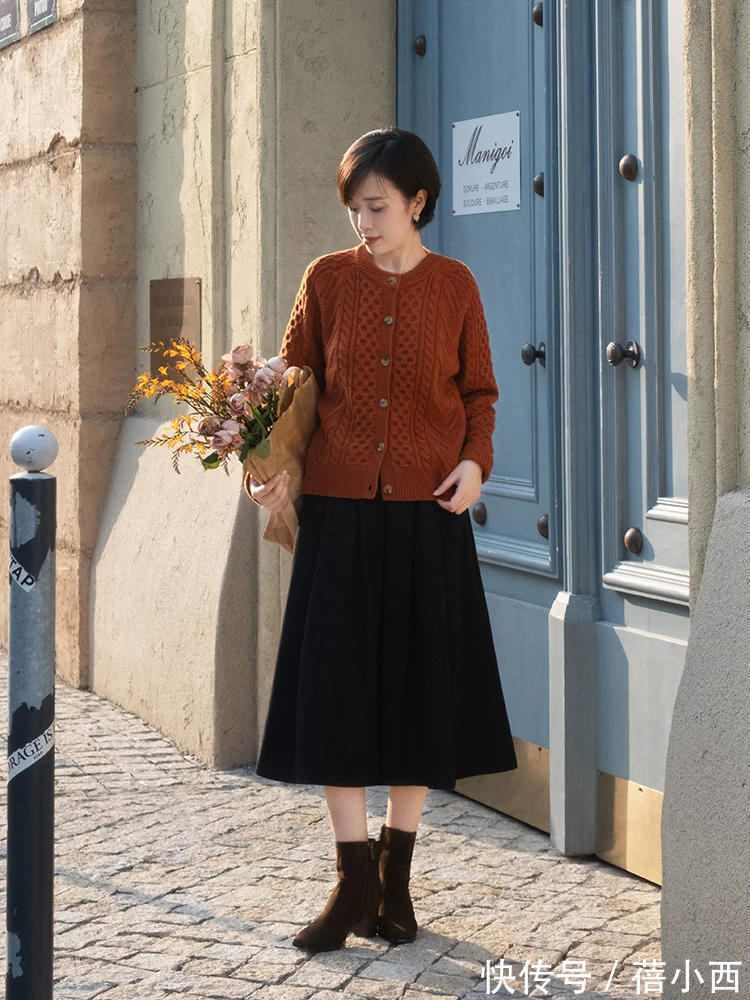 半身裙 冬季也要学会穿“半身裙”，这5个实用款，搭配毛衣优雅到骨子里