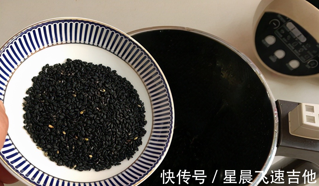 豆浆|天冷要多吃“四黑”,一周喝2次,香浓软糯温补,寒冷冬季顺利过!