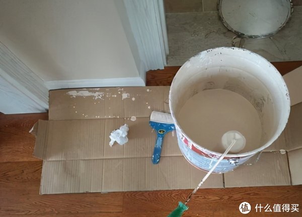 面漆|墙面选择用乳胶漆，要注意这几个问题，才能做到光滑细腻不开裂