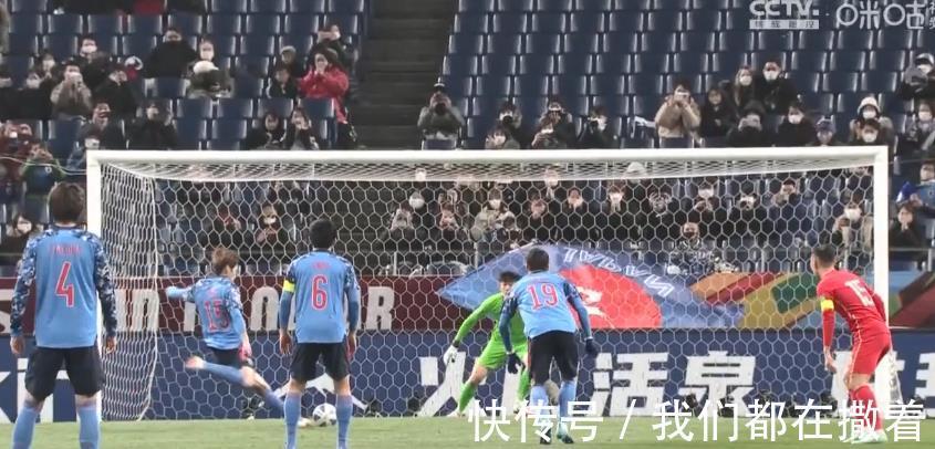 国足|0比1,开场13分钟丢球!中国队陷入绝境,黄健翔董方卓怒批队员