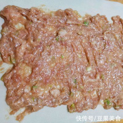  这道蒸蒸日上年夜菜：豆皮肉卷比大厨做的还好吃