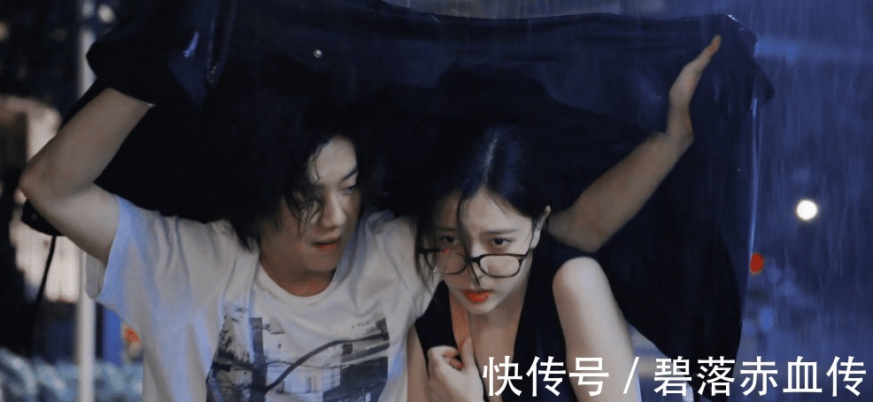 三十而已|肖楓戰隊最慫的人 卻從未掉過鏈子 藏酒瓶子的動作讓彈幕炸了