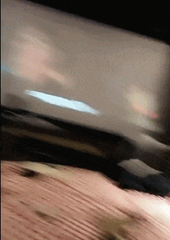 |搞笑GIF：好玩是好玩 就是有点费舌头