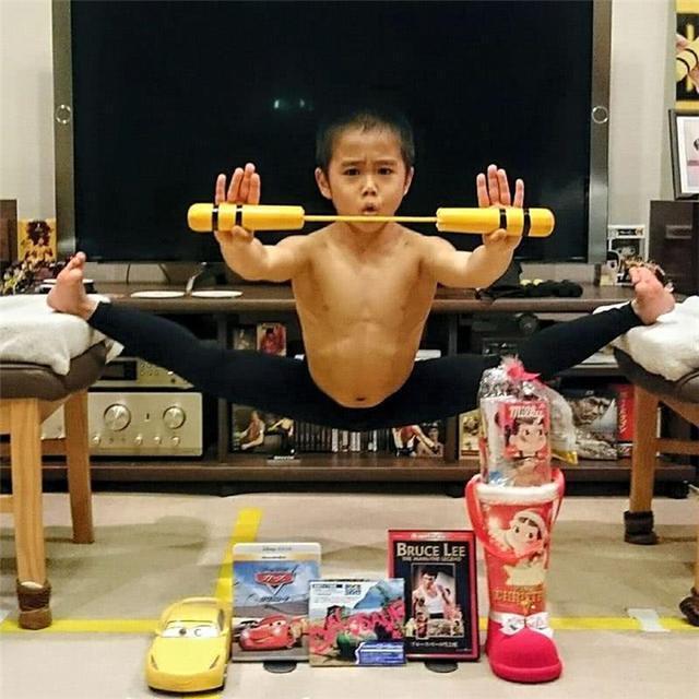 强身健体|还记得日本肌肉小孩?日本人自封“李小龙传人”,如今下场真解气