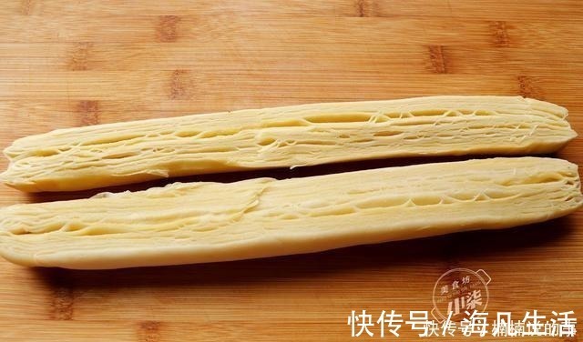 一口酥，做法简单无难度，外酥里软一口一个，越吃越香，太解馋了