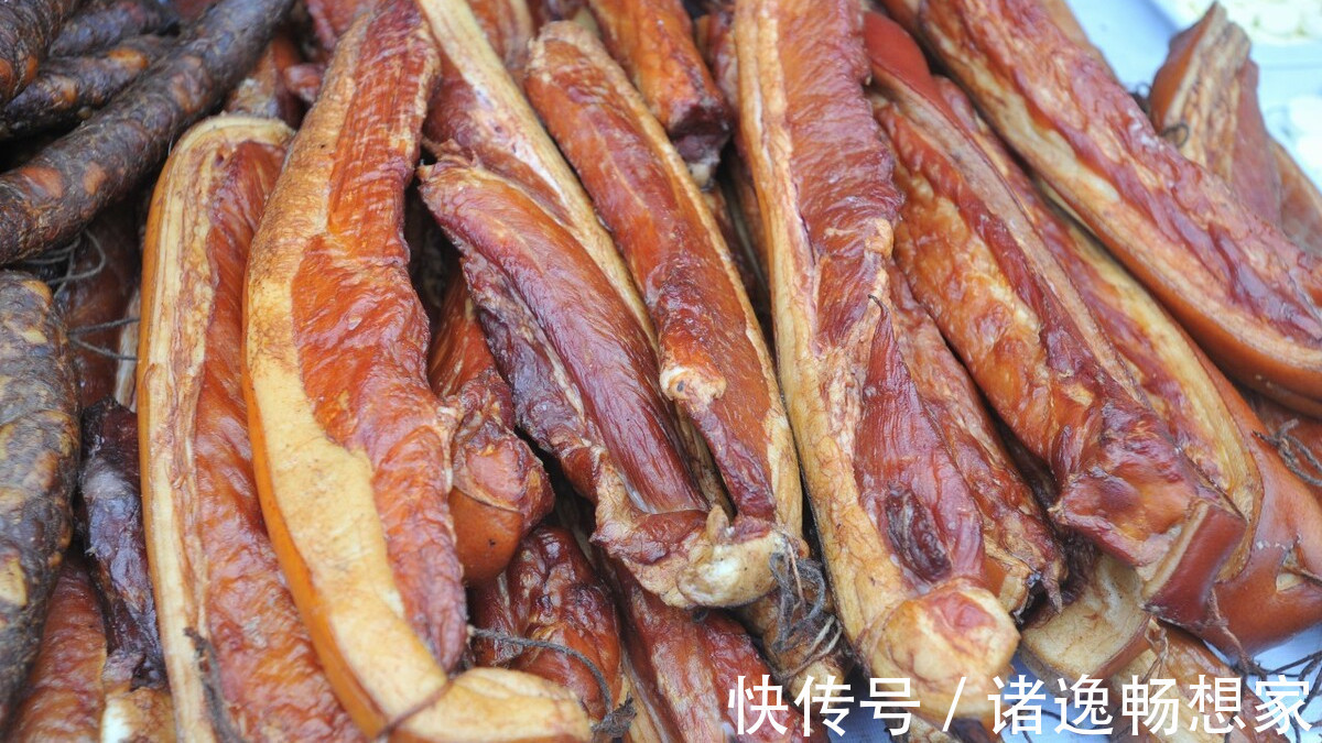 猪肉|腌腊肉时，直接抹盐就错了，教你用了30年的老方法，更香更耐放