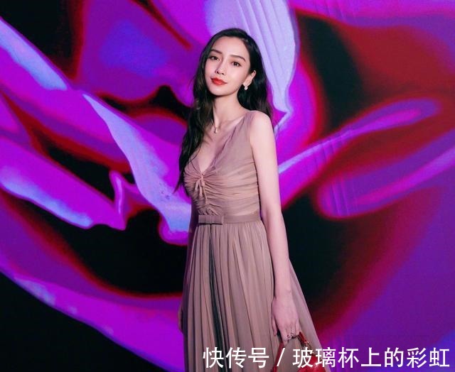 耐看|脸部有这四种特征的女人,属于耐看型,不化妆也很好看!