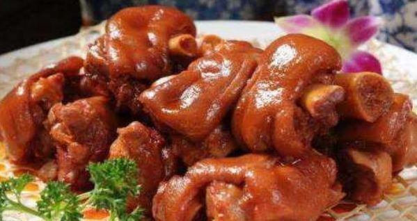 猪蹄|女性多吃的美容菜，简单易做营养成分高，填补胶原蛋白美容抗衰老