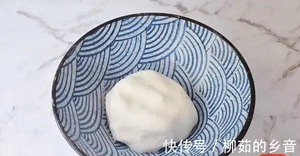 自从学会红豆饼这做法,我家连吃5天了,酥的掉渣孩子抢着吃!