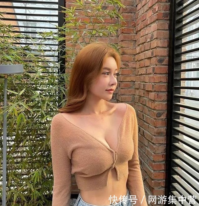 健身|韩国健身女神小姐姐,靠锻炼塑造完美身材,穿各种款式服饰都好看!