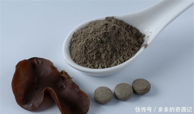 做法|木耳别再炒肉了,教你新做法,酥脆咸香,天天吃都不腻!