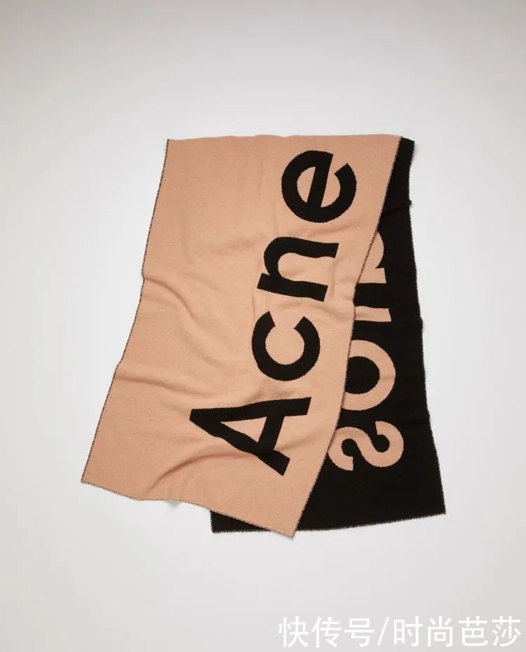  围巾|会挑围巾的女孩，衣Q不会太低，比如Jennie