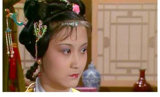 凤姐|王熙凤为何照顾邢岫烟,而不照顾贾迎春?