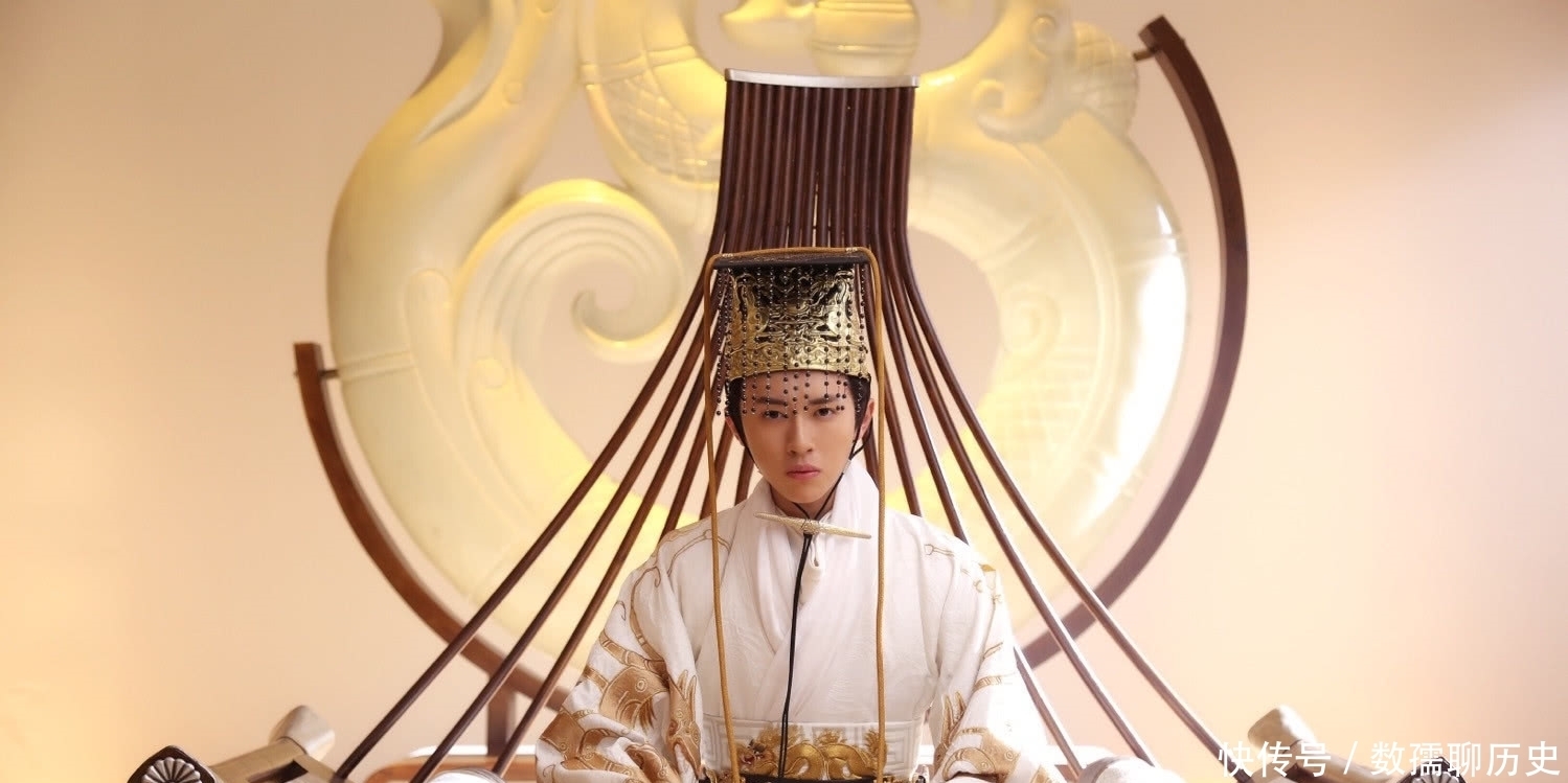 李昇|哥哥称帝向弟弟敬酒:祝你长命千岁!弟弟机智回答,结果捡回一命