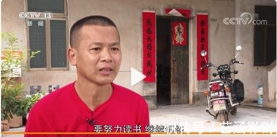 全红婵|全红婵教网友水花消失术，可可爱爱！