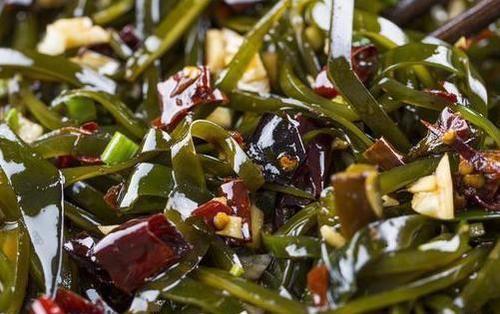 大厨告诉你，做凉拌海带丝时，两种调料不能放，难怪不好吃腥味重