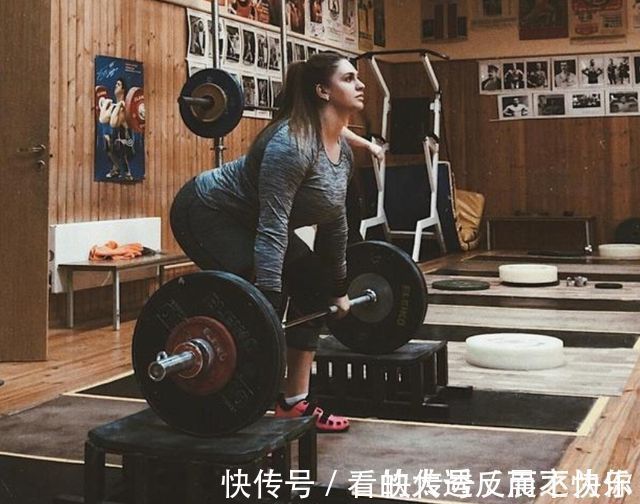 强身健体|俄罗斯举重美女,练就出一身“肌肉”,凹凸身材,曲线感十足