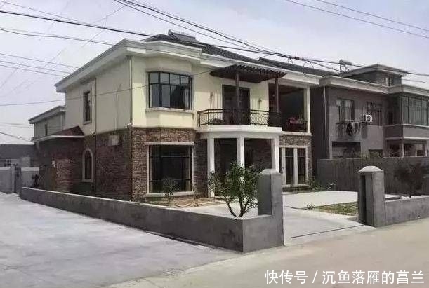 老家|晒晒老家两层小别墅，超爱一楼鱼池，谁说住农村就一定比城里差