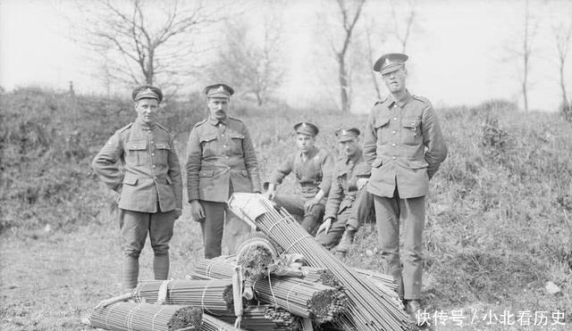 弹药|1919年英军监督德国工人拆毁火炮弹药 战争阴云挥之不去!