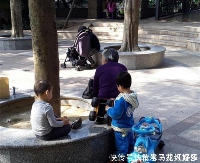 扭扭车|儿子的扭扭车被女娃占有,索要时女娃奶奶说的话,宝妈强行夺回