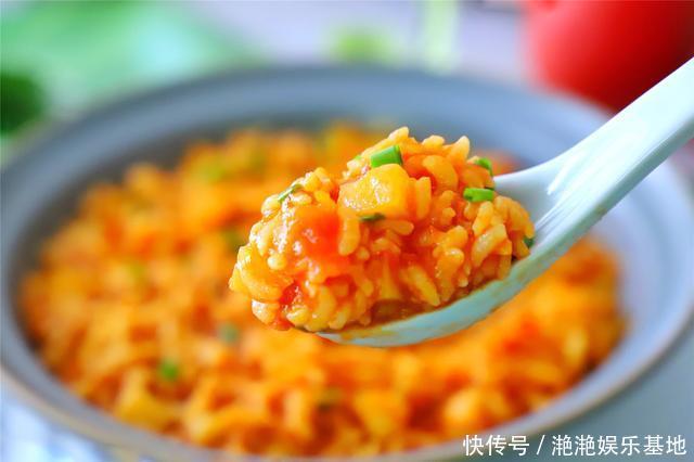 美味可口|剩米饭别再蛋炒饭了,教你新吃法,美味可口又营养,好吃到舔盘