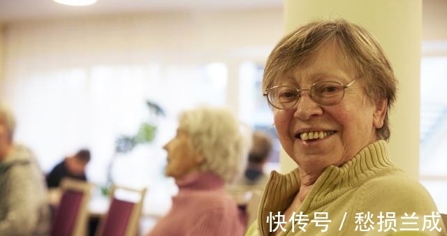 寿命|50岁是寿命决定期,长寿还是短寿,4个症状“一目了然”