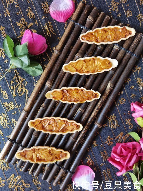 私房卖爆款！网红焦糖杏仁糯米船