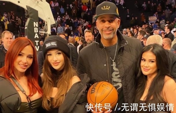 nb库里父亲离婚后“放飞自我”,观战儿子比赛,带3美女陪同