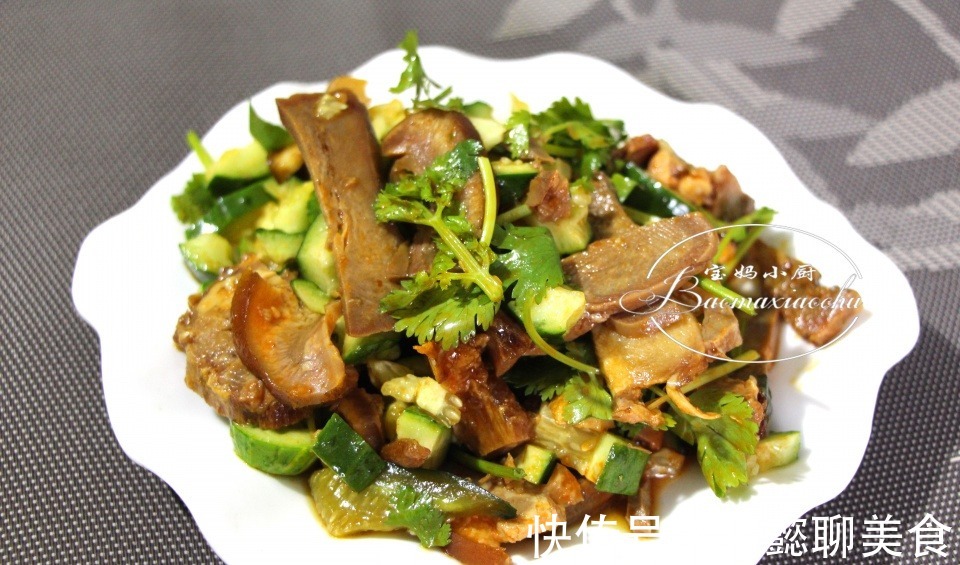 猪肉|一家四口晚餐,有鱼有肉营养味美,吃着舒服还实惠,全家喜爱