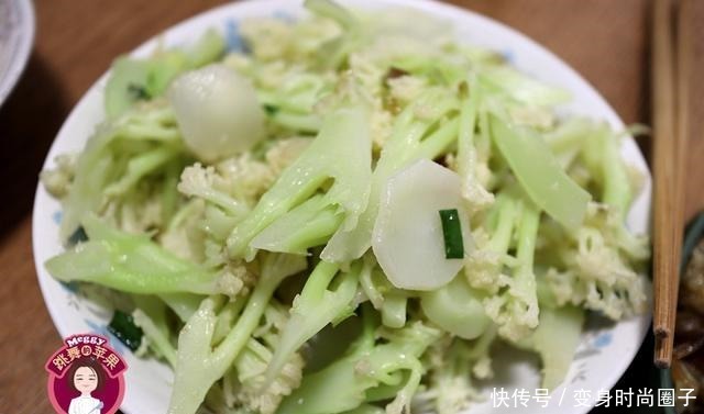 晚餐3素3荤,4人全吃光盘,都是家里存货,老妈功劳大