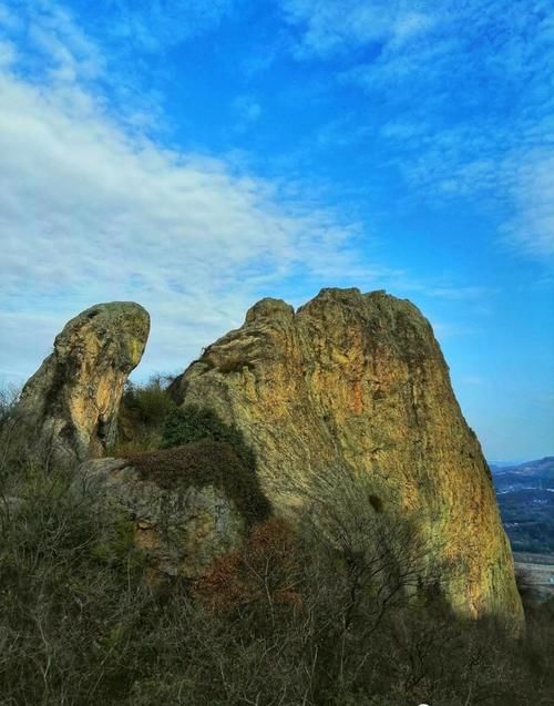 马仁奇峰背面不远处竟还有这么一座神秘未开发的山