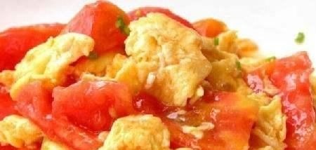 炒鸡蛋时，不要直接下油锅炒，加一点它，鸡蛋更加香嫩松软！